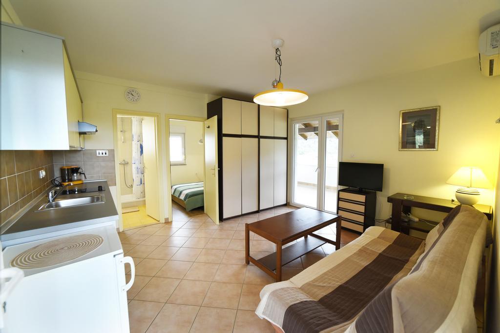 Apartments Galic Kampor Zewnętrze zdjęcie