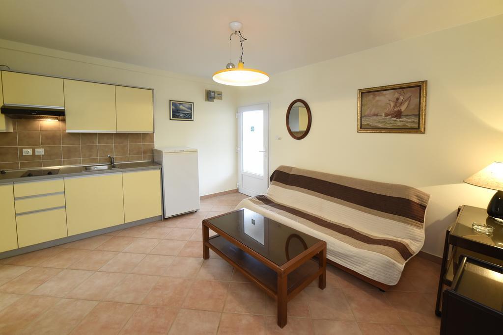 Apartments Galic Kampor Zewnętrze zdjęcie