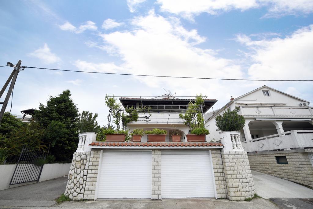 Apartments Galic Kampor Zewnętrze zdjęcie
