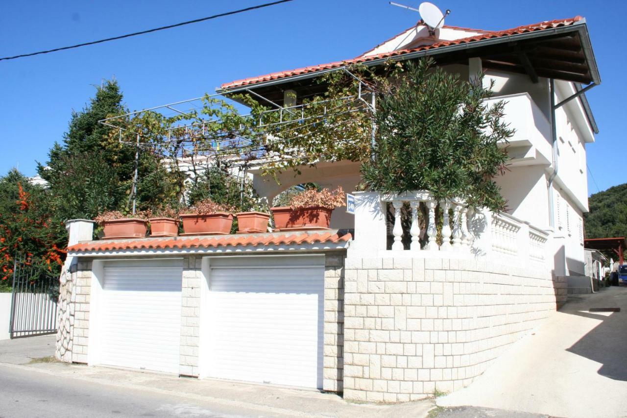 Apartments Galic Kampor Zewnętrze zdjęcie